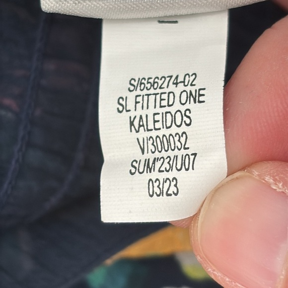 Old Navy Fitted Asymmetrical Floral patterned Cropped Cami Top size L petite NWT - Picture 7 of 9